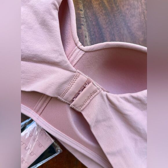TRUEKIND wireless shaping bra 🌺 supportive comfort 🌺 Rose Tan 🌺 large - Picture 2 of 6